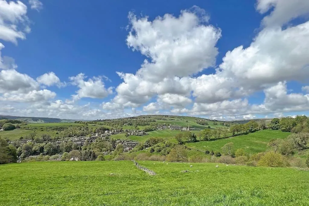 Holiday home Apple Cottage: 19Th Century Charm In Calder Valley Luddendenfoot