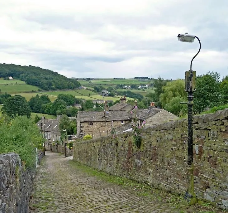 Apple Cottage: 19Th Century Charm In Calder Valley Luddendenfoot United Kingdom