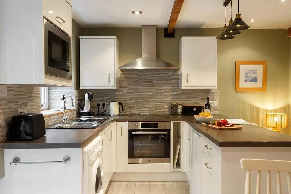 Apple Cottage: 19Th Century Charm In Calder Valley Luddendenfoot Holiday home